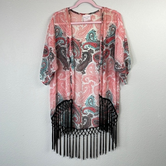 Romeo & Juliet Couture Tops - Romeo & Juliet couture paisley cover up kimono size M